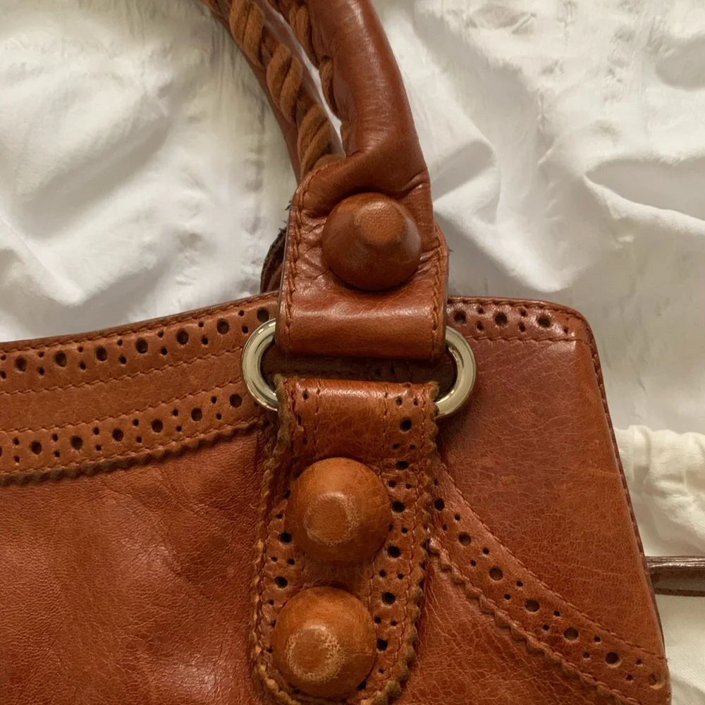 Balenciaga Brown Leather Brief. Size: 16.5”Wx14”Hx3”D. Handle drop: 5.5” - Picture 14 of 16